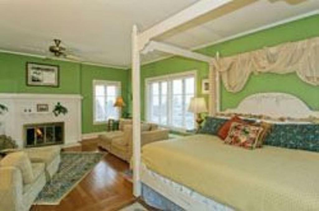 The Villa Bed & Breakfast (Adults Only) Τακόμα Εξωτερικό φωτογραφία